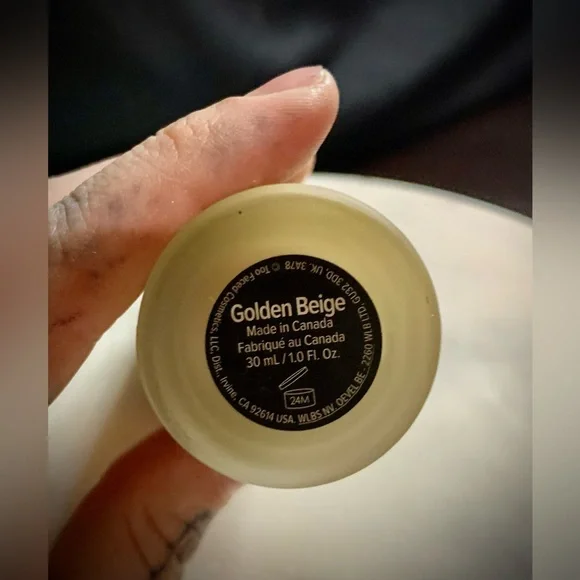 Too Faced Foundation - Picture 4 of 5